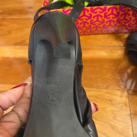 Shoes - Picture 3 of 6